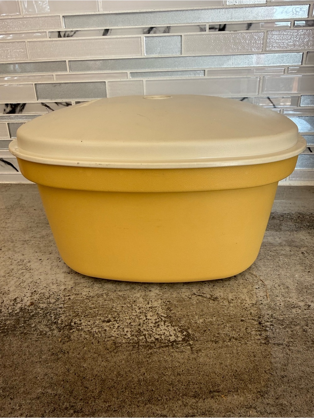Tupperware Yellow Bowl with Cream Lid